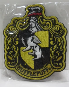 Harry Potter - Tassorosso - Patch con gancio/anello - 4 pollici - Foto 1 di 2