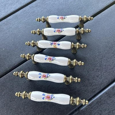 Juego De Colección De 6 Tiradores De Porcelana Latón Gabinete Cajón Floral Blanco Foto 1 de 4