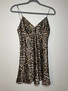 Victoria's Secret Women's XS Chemise Vtg Y2K Satin Leopard Open Bow Back EUC - Picture 1 of 8