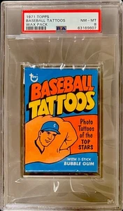 1971 Topps Baseball Sealed Tattoos Wax Pack PSA 8 (Poss Mays, Reggie, Clemente) - Bild 1 von 2
