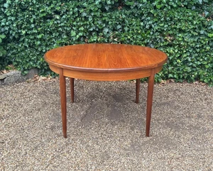 VINTAGE MID CENTURY EXTENDABLE DINING TABLE BY G PLAN - Picture 1 of 10
