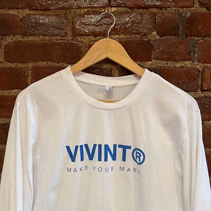 Vivint T-Shirt Men's Large White Long Sleeve Make Your Mark Home Security Solar - Picture 1 of 10