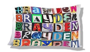 Funda de almohada personalizada BRAYDEN con el nombre en fotos de letras de letrero - Imagen 1 de 1