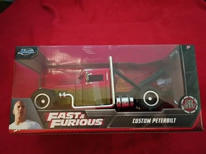Hobbs & Shaw's Peterbilt Tow Truck, Fast & Furious - Jada Toys R-23355 - 1/24 - Picture 1 of 3