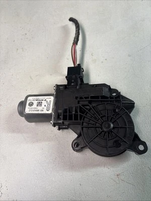 Volkswagen Passat 2016-2019 OEM puerta trasera derecha motor ventana motor 561959812 Foto 1 de 3