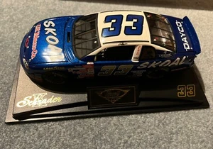 BLUE 1999 Revell Skoal Racing Ken Schrader #33 1/24 Diecast Car 1 of 1,002 RARE - Picture 1 of 11