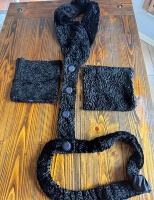 Capelet tejido de piel de cordero persa Karakul encogerse de hombros negro vintage con cierre de botón Foto 1 de 4