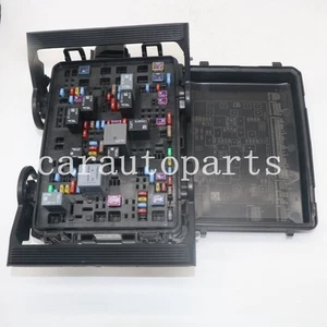 Original Fuse Box Relay Module Assembly 84443538 for 14-2019 Chevrolet Corvette - Picture 1 of 11