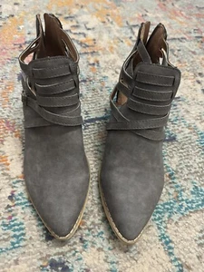 Botines Mi.im Mujer 8 Gris Gamuza Punta Tirantes - Imagen 1 de 6