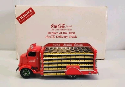 Danbury Mint 1938 Coca-Cola GMC Delivery Truck 1:24  Diecast Complete All Cases - Image 1 of 4