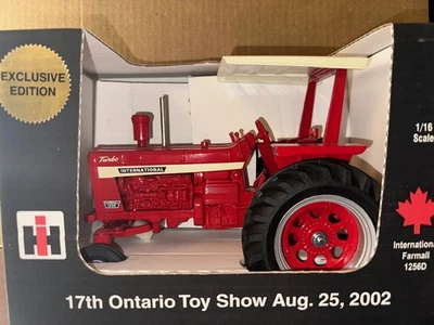 Scale Models 1/16 International 1256D Turbo Tractor 2002 Ontario Toy Show #78* - Image 1 of 2