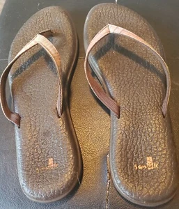 Sanuk Women's Flip Flops Thong Sandals Shoes Dark Brown Size 9♡♡ - Picture 1 of 6