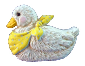 Enesco/Morgan PIN Easter Vintage DUCK with KERCHIEF COUNTRY MAGIC 1986 Holiday - Picture 1 of 2