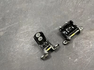 2PC Rear Left Door Upper & Lower Hinge 2020 Nissan Pathfinder 2015 2016 - 2019 - Image 1 of 4