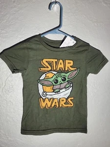 Baby Yoda Boys Shirt & Shorts Set DISNEY Star Wars THE CHILD Size 2T - Picture 1 of 2