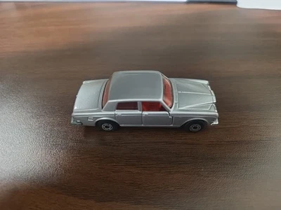 OLD VINTAGE LESNEY MATCHBOX # 39 ROLLS ROYCE SILVER SHADOW II SUPERFAST - Image 1 of 4