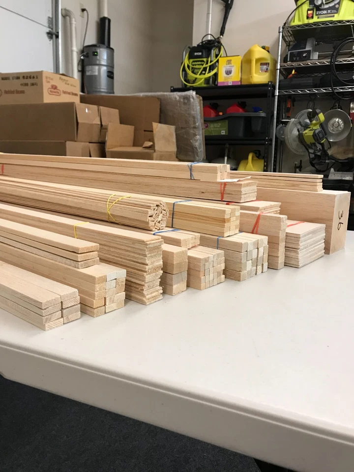 Lote de Madeira Balsa de Qualidade ~ Variedade para Modelo de Avião Construção/Artesanato ~ LOTE "L" BOM! - Imagem 1 de 4