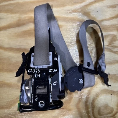 12-18 Mercedes W218 CLS550 CLS400 CLS63 AMG Seat Belt Front Left Side Beige OEM - Изображение 1 из 4