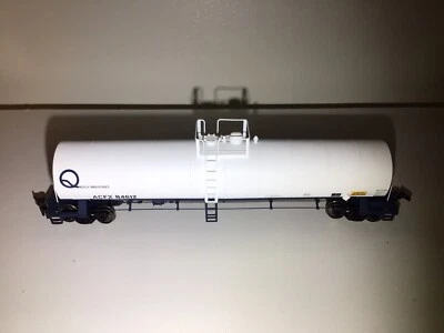 Atlas Ho Scale  ACF 23,500 Gal. Tank Car 16251 Reilly Industries ACFX 84612 - Image 1 of 4