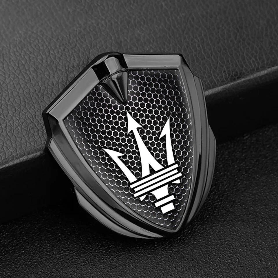 Emblema Maserati | Logotipo insignia lateral | Calcomanía guardabarros de metal de primera calidad Foto 1 de 4
