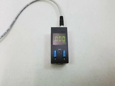 Sensor de presión con pantalla Festo SDE1-V1-G2-W18-L-PI-M8 (537022) Foto 1 de 4