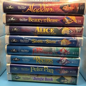 DISNEY’S BLACK DIAMOND CLASSICS VHS MOVIES - LOT OF 8, CLAMSHELL CASES - Picture 1 of 8