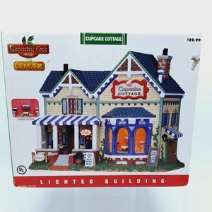 Lemax Coventry Cove Cupcake Cottage Christmas Village Illuminated Bakery - Picture 1 of 9
