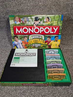 Hasbro Monopoly World Football Stars Edition Board Game Complete 2014 - Image 1 of 4
