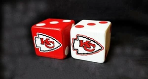 2 DADOS Jumbo 3.5" KANSAS CITY CHIEFS Patio de Césped Gigante - Yahtzee, Bunco, Decoración del Hogar - Imagen 1 de 8