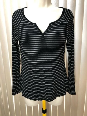 Juniors Hippie Rose Long Sleeve Split Neckline Shirt XS Knit Top Ribbed Striped - Image 1 of 4