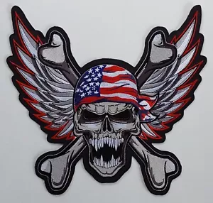 PARCHE BORDADO DE MOTOCICLISTA CALAVERA PIRATA DE 12" Para Chaqueta Chaleco o Camisa de Trabajo - Imagen 1 de 1