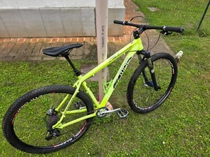 MTB Semi-rigid Hard Trail Custom - Foto 1 di 6