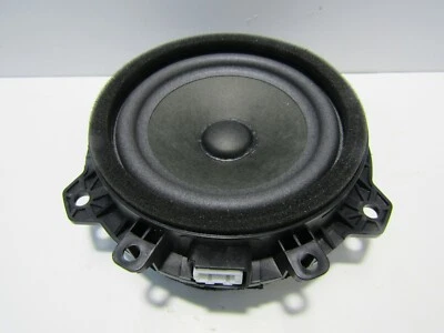 KIA STONIC 2017-20 OFFSIDE RIGHT REAR DOOR SPEAKER 96330-H8000             O5762 - Image 1 of 4