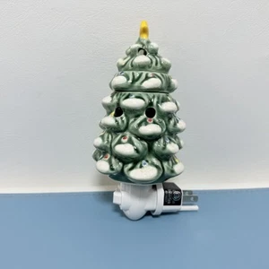 Christmas Tree Wax Cube Warmer Scented Night Light - Picture 1 of 3