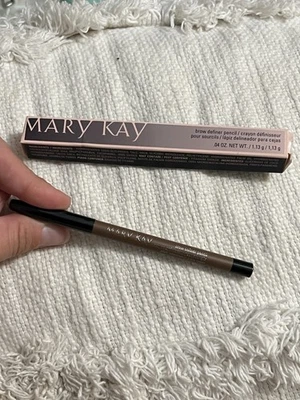 Mary Kay Discontinued BLONDE Brow Definer Pencil 034734 (Wood) FULL SIZE .04 oz - Image 1 of 4