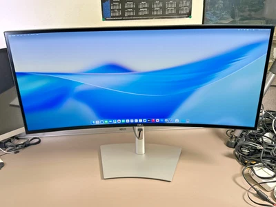 DELL 34" ULTRASHARP U3421WE CURVED WIDESCREEN 3440 x 1440 USB-C 21:9 IPS MONITOR - Image 1 of 4