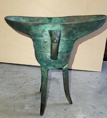 Qianlong-Bronze Jue Cup 乾隆青铜爵杯 j1 - Image 1 of 4