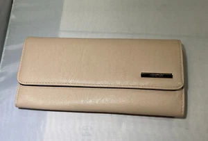 Kenneth Cole Reaction Women's Large Tri-Fold Beige Wallet Clutch Purse  - Picture 1 of 7