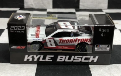 Kyle Busch #8 Thortons 2023 Camaro ZL1 1:64 Scala CX82365THRKB Action - Immagine 1 di 4