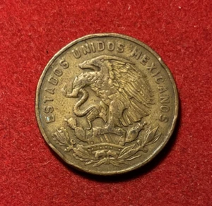 Mexico 1955 20 Centavos Bronze Coin KM#439 T5278 - Picture 1 of 2
