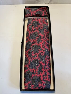 Vtg NIB Preppy Red Paisley Cummerbund & Bow Tie Set Jos A Banks - Image 1 of 4