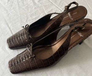 Vintage Danelle Brown Textured sling back heel with lace up toe 9.5 - Picture 1 of 6