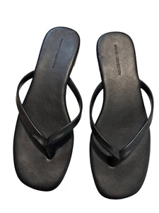 French Connection Women's Morgan Flat Thong Flip Flop Sandals Black Sz 6/36 - Picture 1 of 6