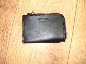 Cartera con cremallera estuche para tarjetas negro Calvin Klein Fragancias NUEVO - Imagen 1 de 2