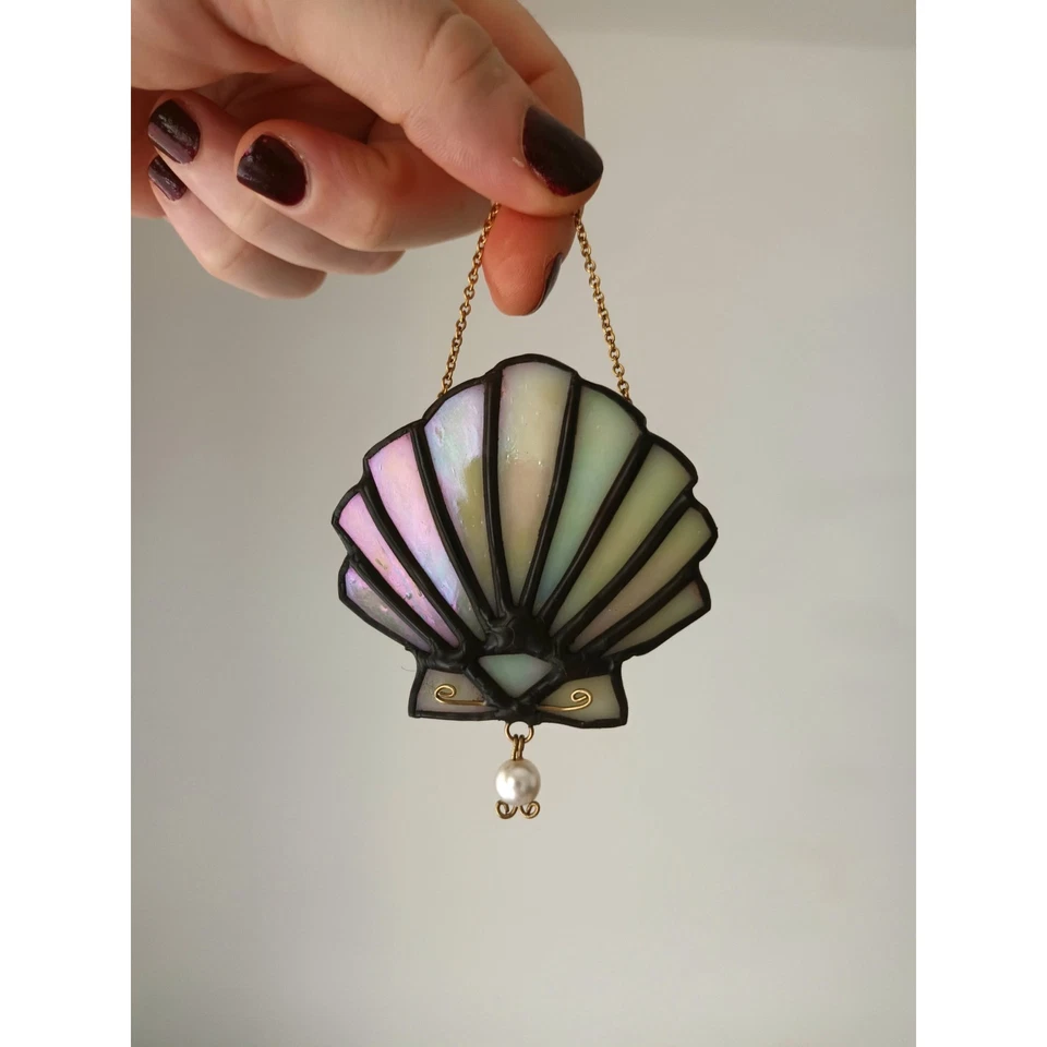 Conchiglia in vetro artigianale con tecnica Tiffany. - Immagine 1 di 4