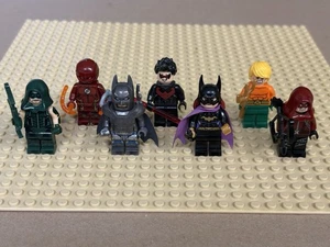 The Justice League Customised Custom non-lego Minifigures DC Comics Bundle - Picture 1 of 8