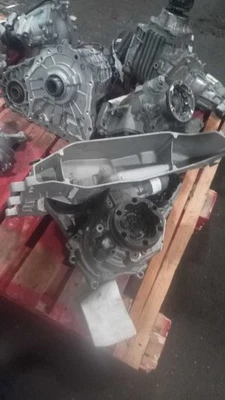 Estuche de transferencia 2,0 L compatible con 17-20 F-PACE 410859 Foto 1 de 2