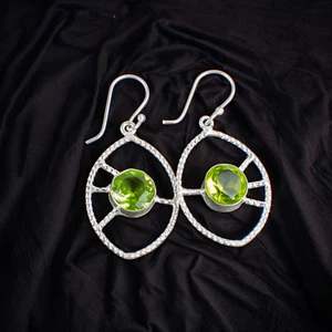 Green Peridot Gemstone 925 Sterling Silver Earrings Handmade Jewelry Gift For - Picture 1 of 3