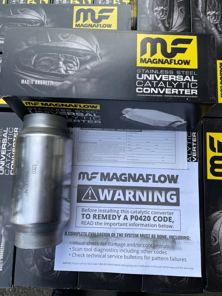 MAGNAFLOW 54959 - CONVERTIDORES CATALÍTICOS HILADOS UNIVERSALES CERÁMICA GATO 3" Foto 1 de 4