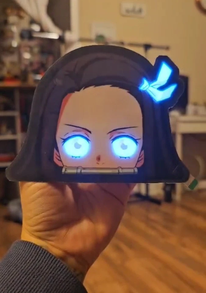 Calcomanía LED coche Nezuko Foto 1 de 4